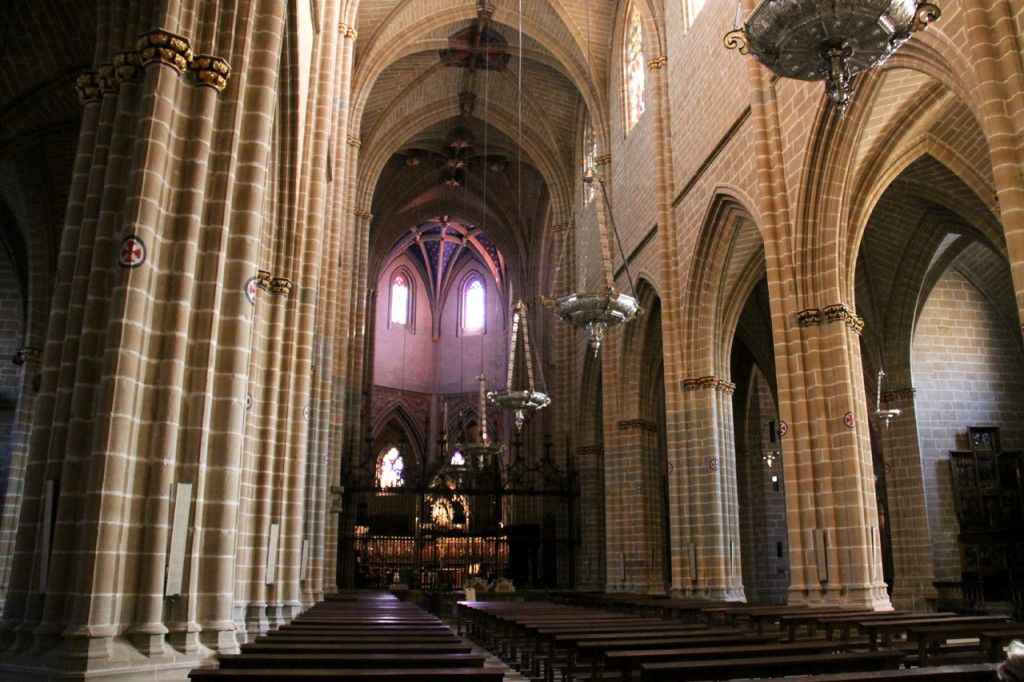 4 pamplona cattedrale di santa maria motoavventure viaggi in moto spagna