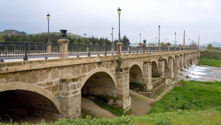 santo domingo de la calzada belorado ponte motoavventure viaggi in moto spagna santiago de compostela