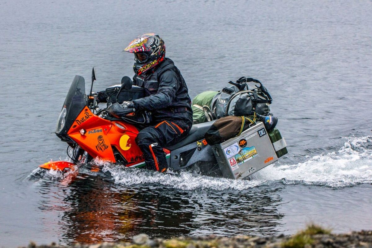 BREAKING NEWS: Storie straordinarie di straordinari moto-viaggiatori