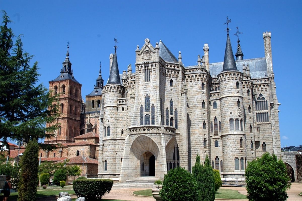 Astorga: crocevia per Santiago